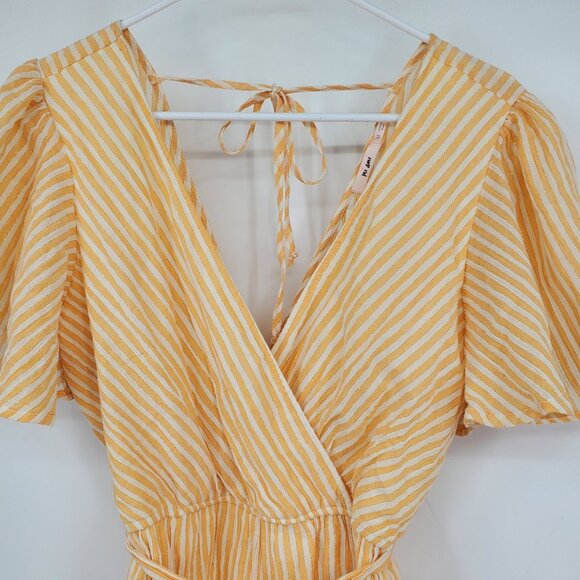 NWT Miami Francesca's Jerrie Shimmer Striped Kimono One Piece Romper Medium - Picture 7 of 9